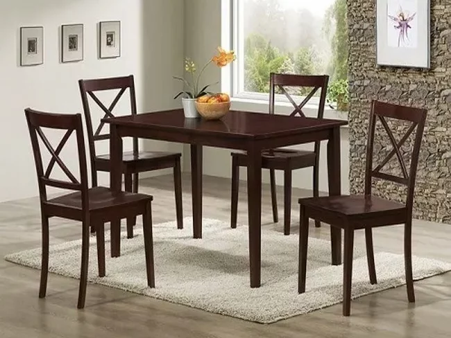 Стол в Калининграде