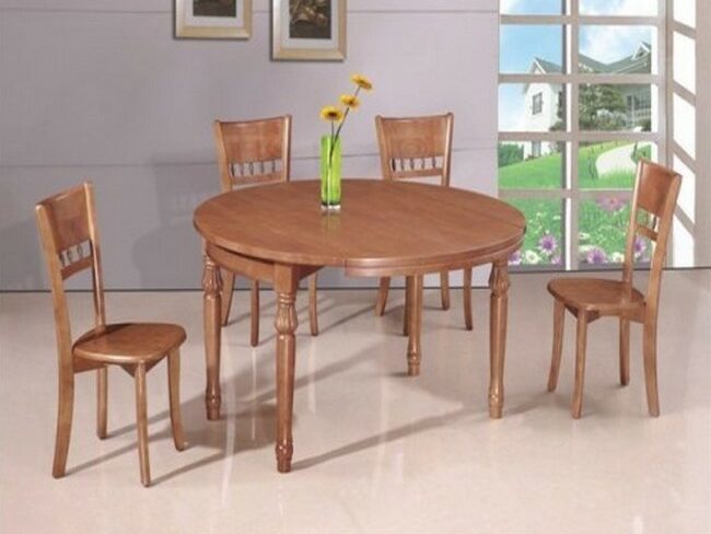 Стол в Калининграде