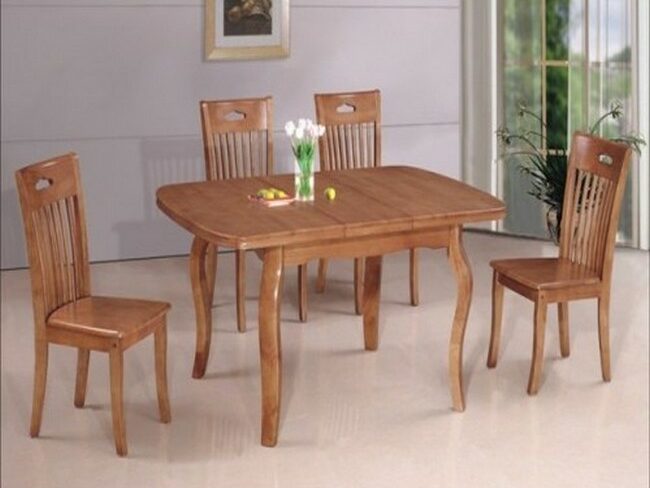 Стол в Калининграде