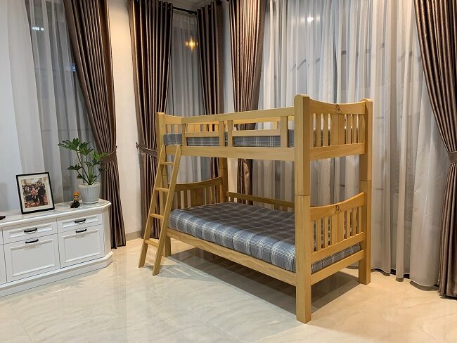 Детская двухъярусная кровать в Калининграде