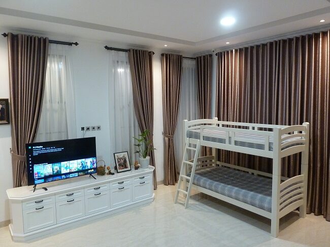 Детская двухъярусная кровать в Калининграде