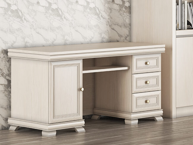 Компьютерный стол в Калининграде