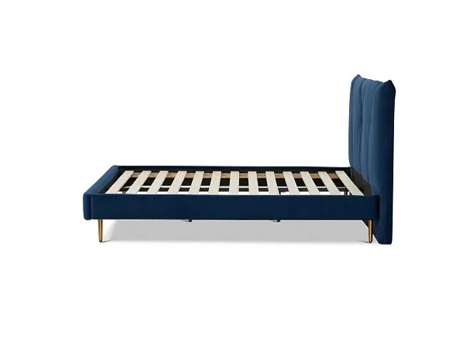 Кровать в Калининграде