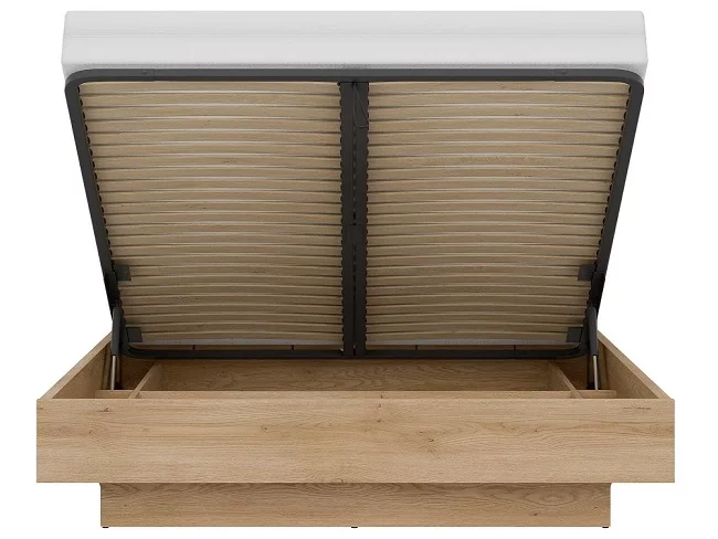 Кровать в Калининграде